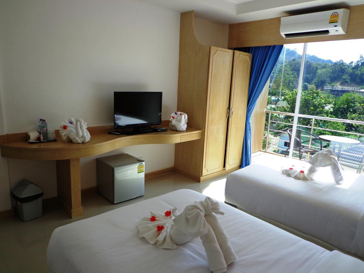 Red Sapphire Hotel Patong Екстериор снимка