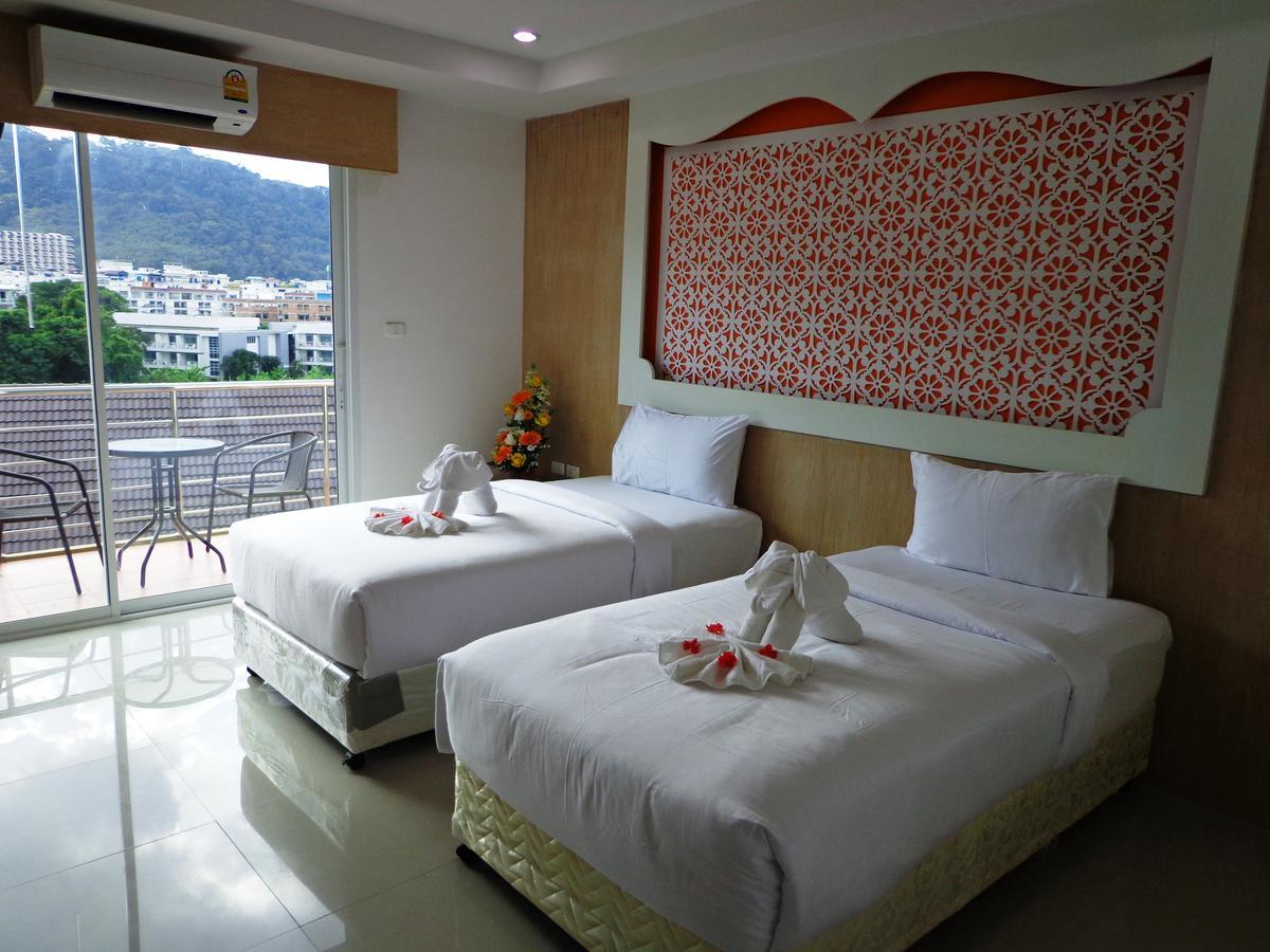 Red Sapphire Hotel Patong Екстериор снимка