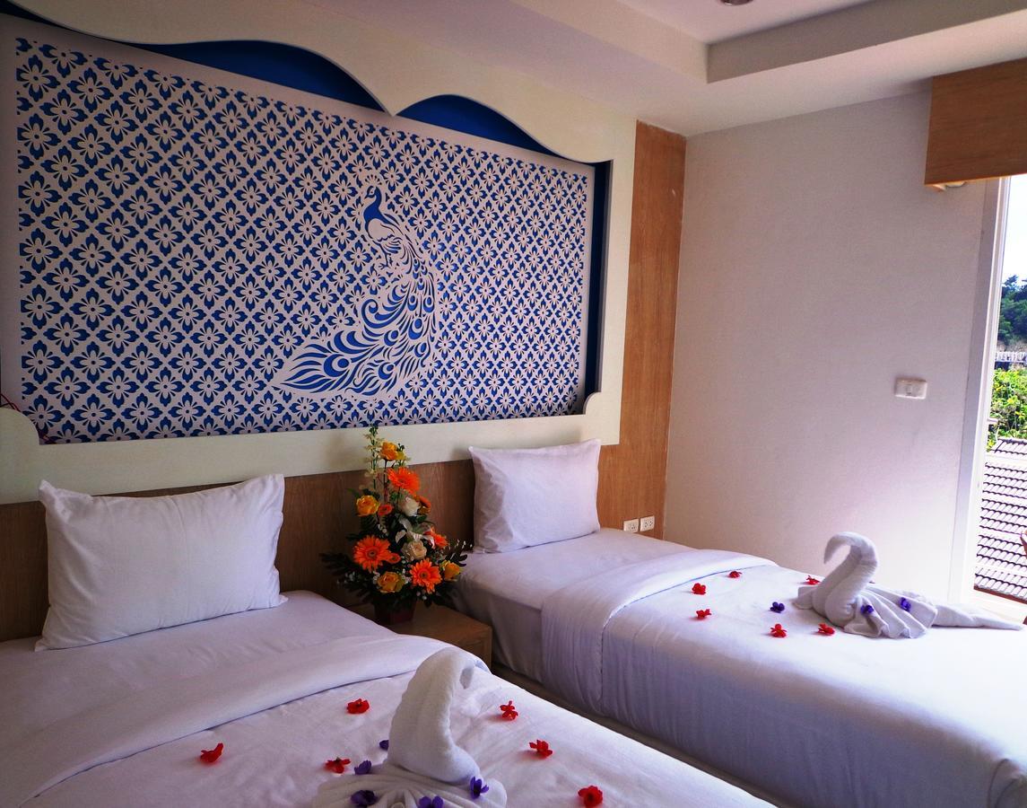 Red Sapphire Hotel Patong Екстериор снимка