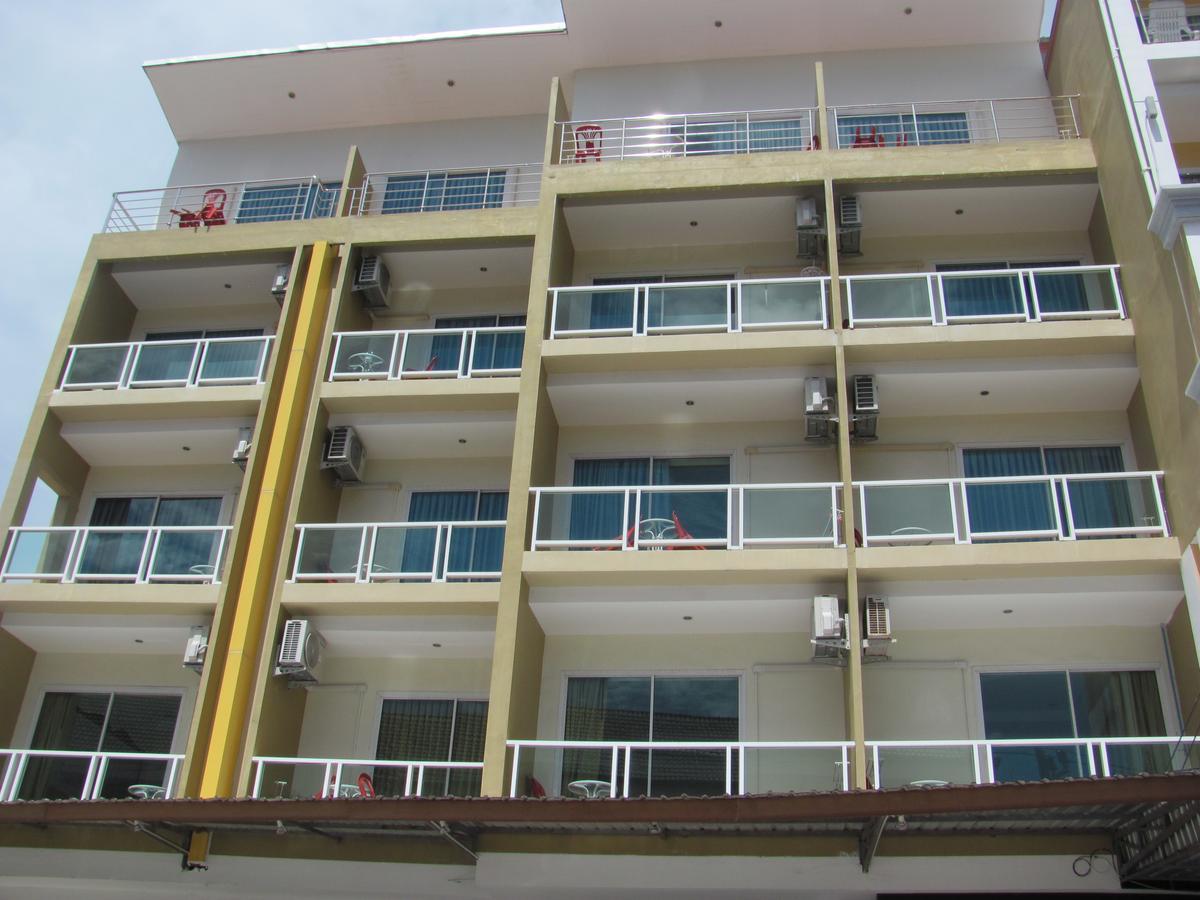 Red Sapphire Hotel Patong Екстериор снимка