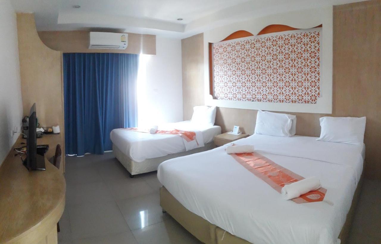 Red Sapphire Hotel Patong Екстериор снимка